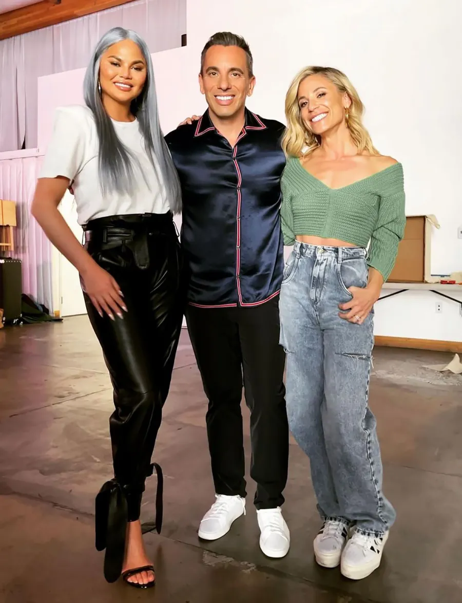 See All the Wigs Getting Chrissy Teigen Through Her ‘Midlife Crisis’