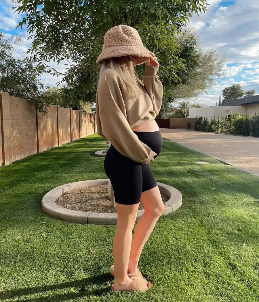 Lauren Burnham Luyendyk Sunshine Shot Luyendyk Twins Instagram
