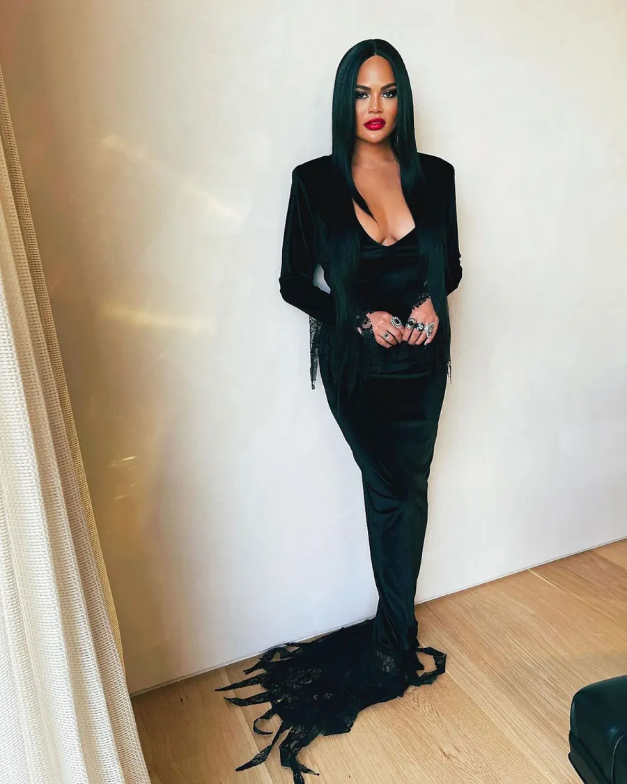 Wigs Are Getting Chrissy Teigen Through Her Midlife Crisis