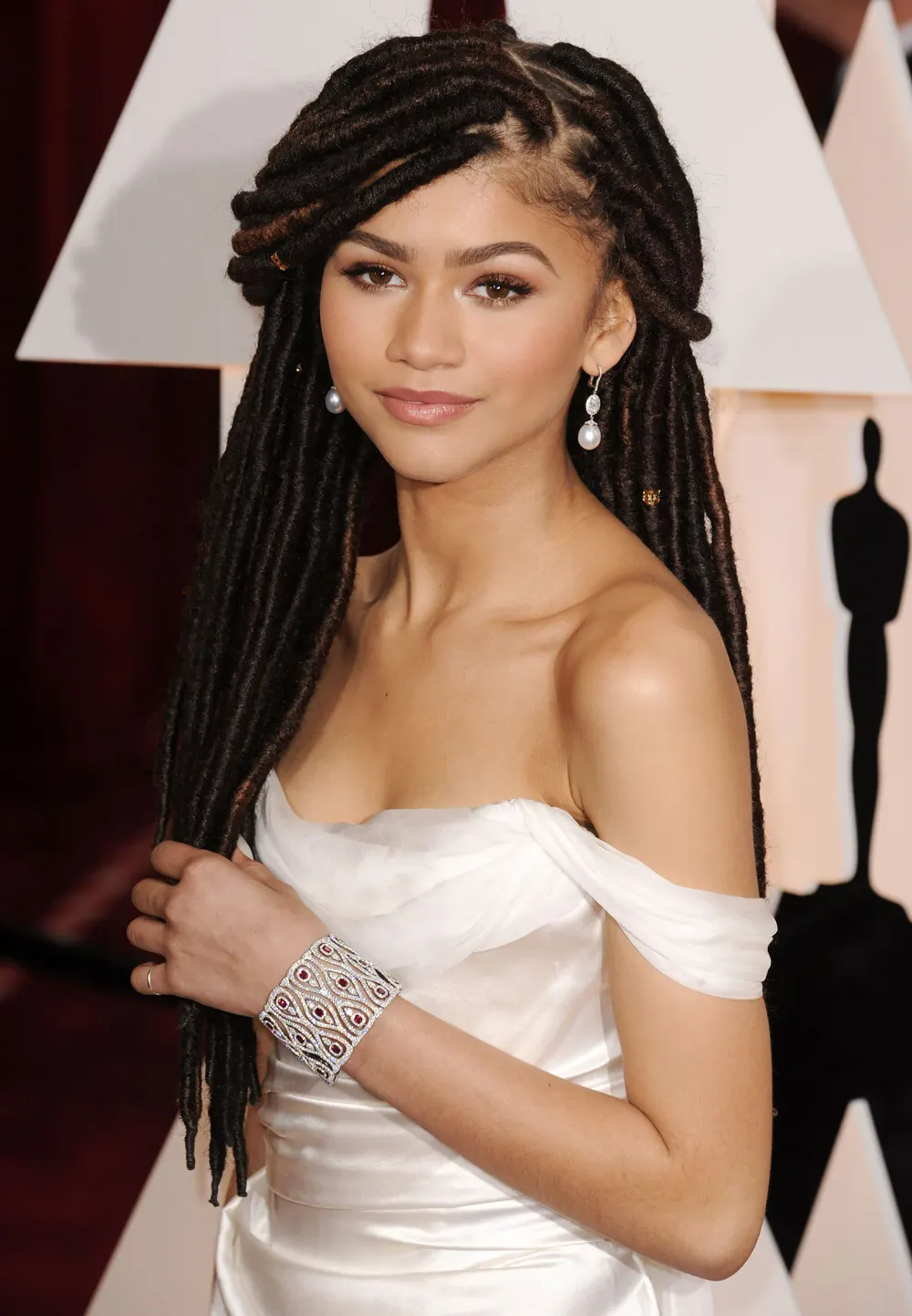 Zendaya Goes Blonde for a Slim Aarons-Inspired Photo Shoot