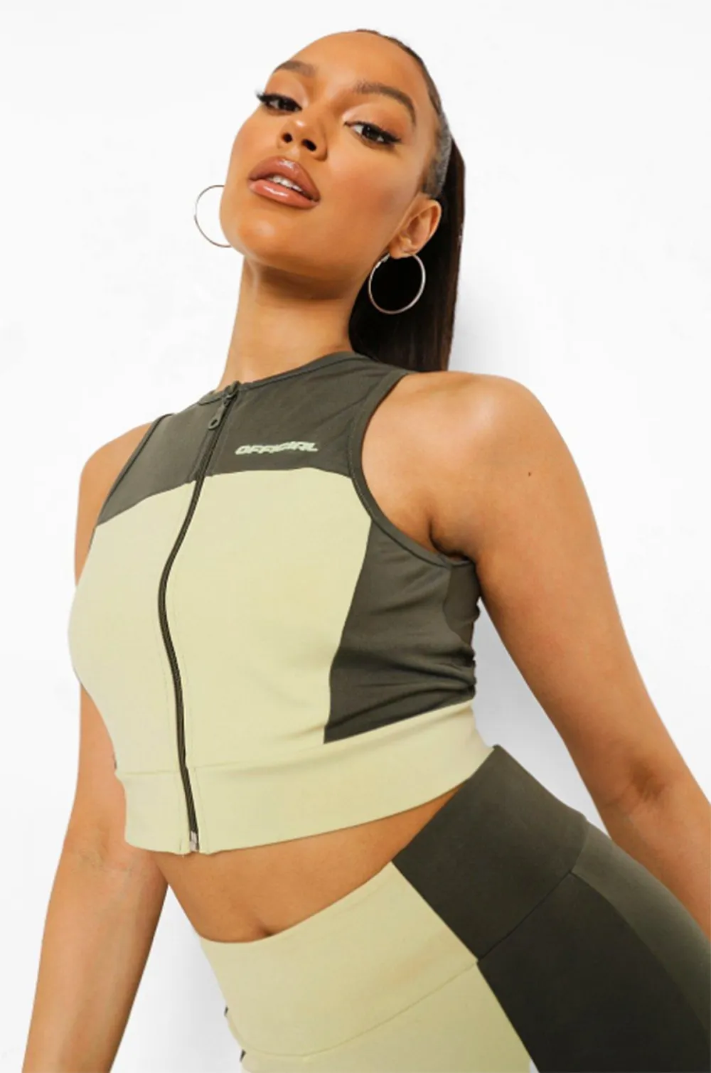 boohoo-activewear-crop-tank