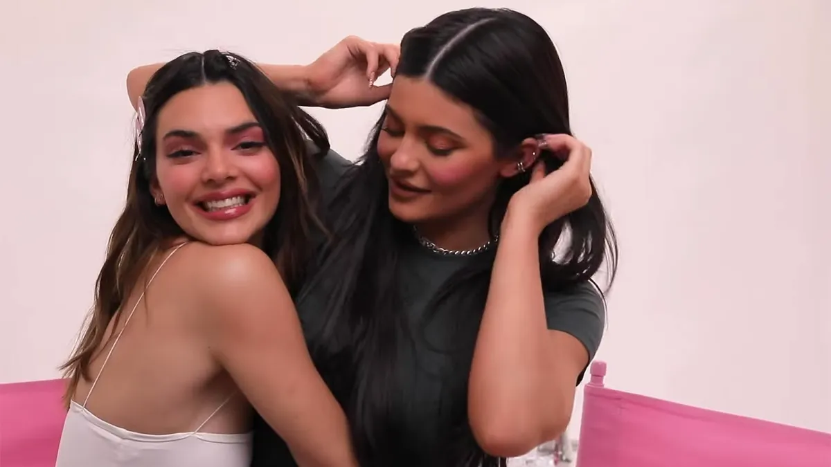 kendall-jenner-white-cami