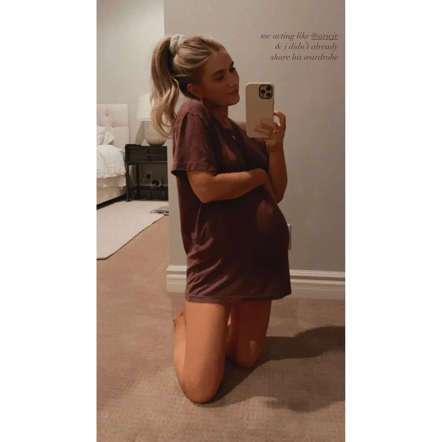pregnant-lauren-burnhams-baby-bump-pics-ahead-of-welcoming-twins 2