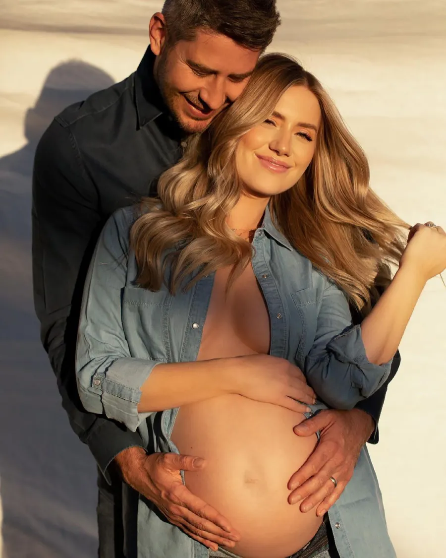 Bachelor’s Lauren Burnham’s Baby Bump Album Ahead of Welcoming Twins: Pregnancy Pics