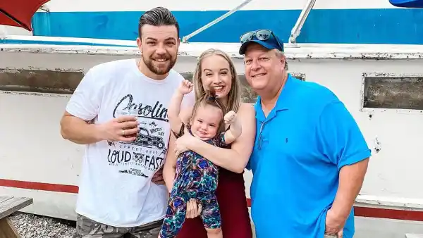 90 Day Fiance Andrei Castravet Explains Why He Asked Elizabeth Potthast Dad For Money 3