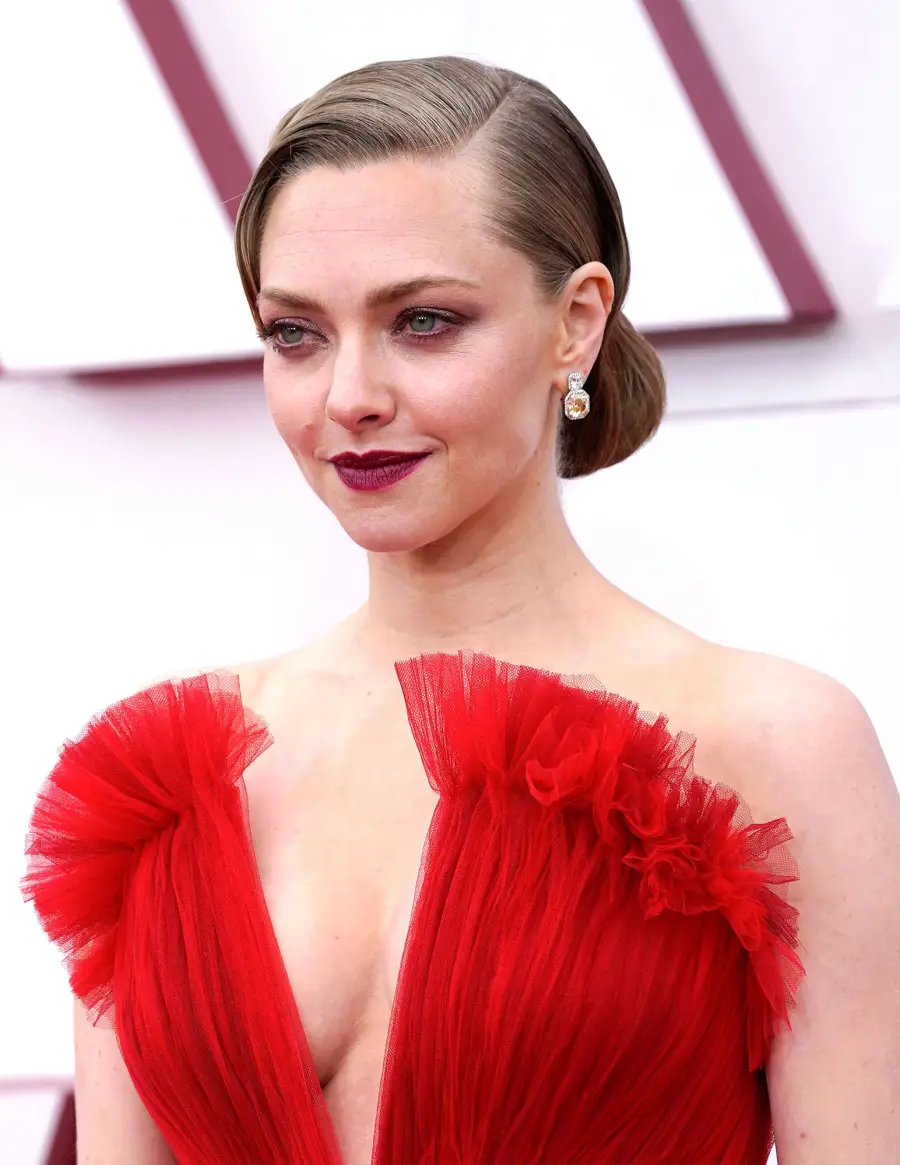 Amanda Seyfried Oscars 2021 Best Beauty 02
