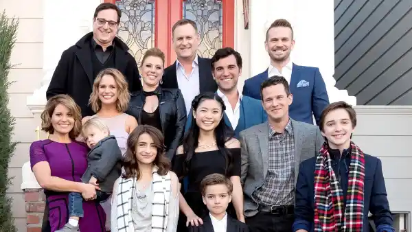 Candace Cameron Bure Confirms There Are Full House Fuller House Group Chats