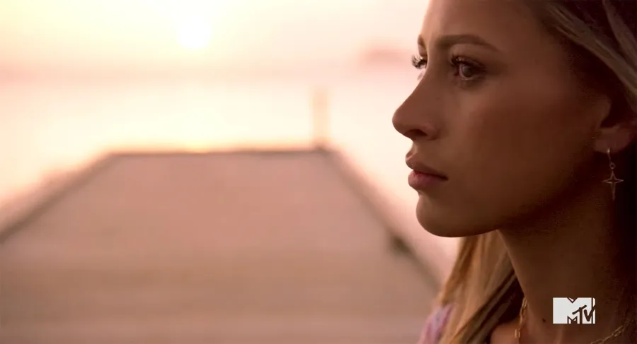 Cara Siesta Key Season 4