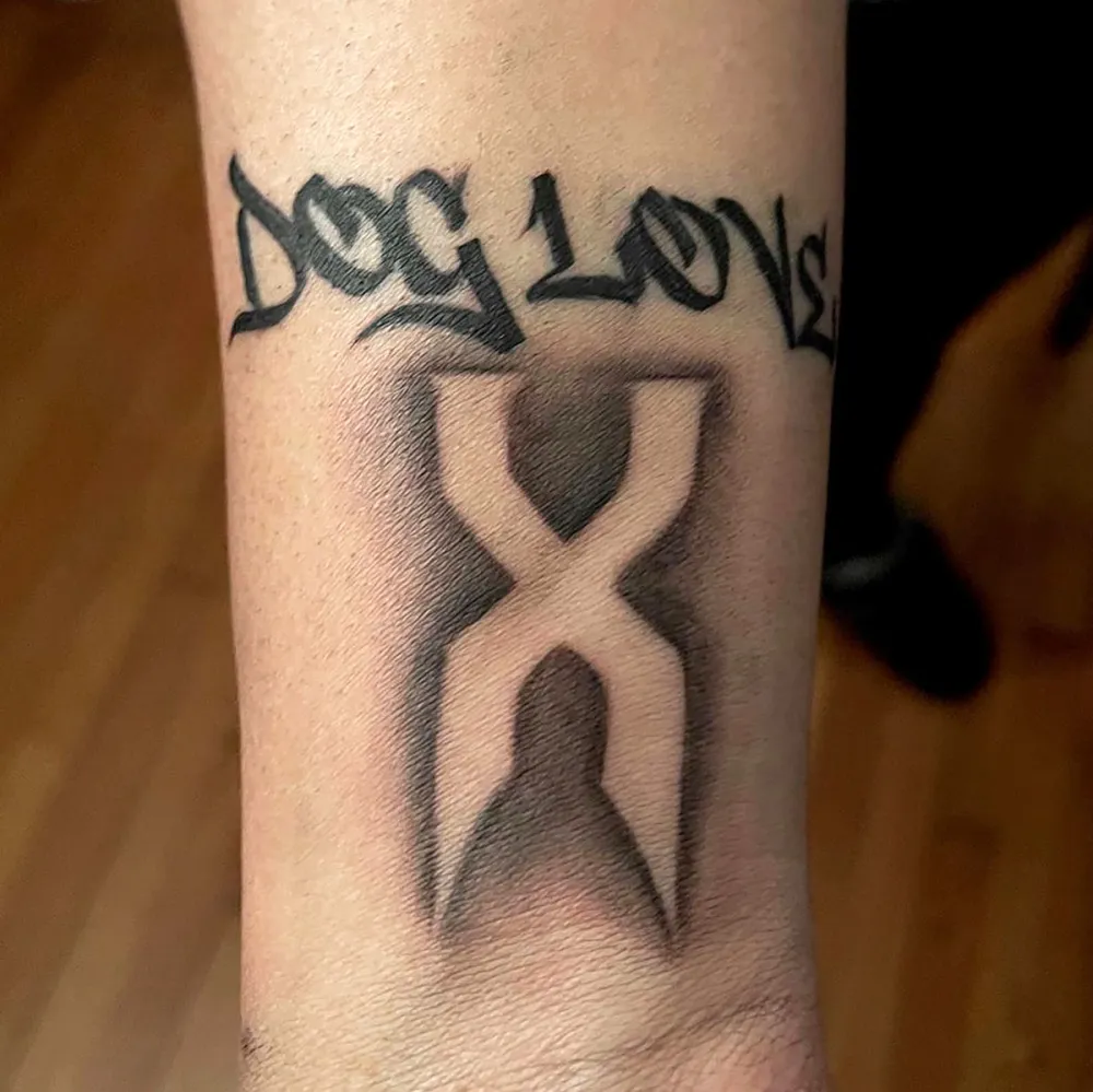 DMX&rsquo;s Fiancee Gets &lsquo;Dog Love&rsquo; Tattoo to Honor Late Rapper: Pics
