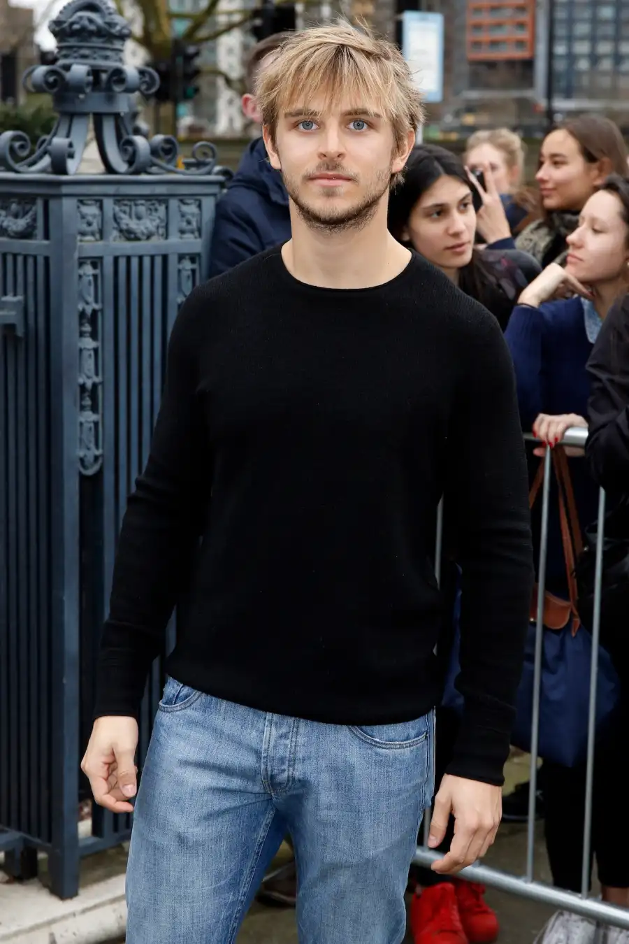 Emma Watsons Complete Dating History Prince Harry and More