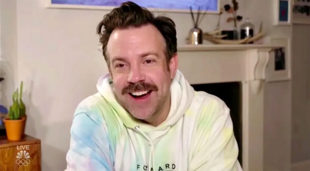 Jason Sudeikis Is Contemplating His Hoodie Choice for the 2021 SAGs