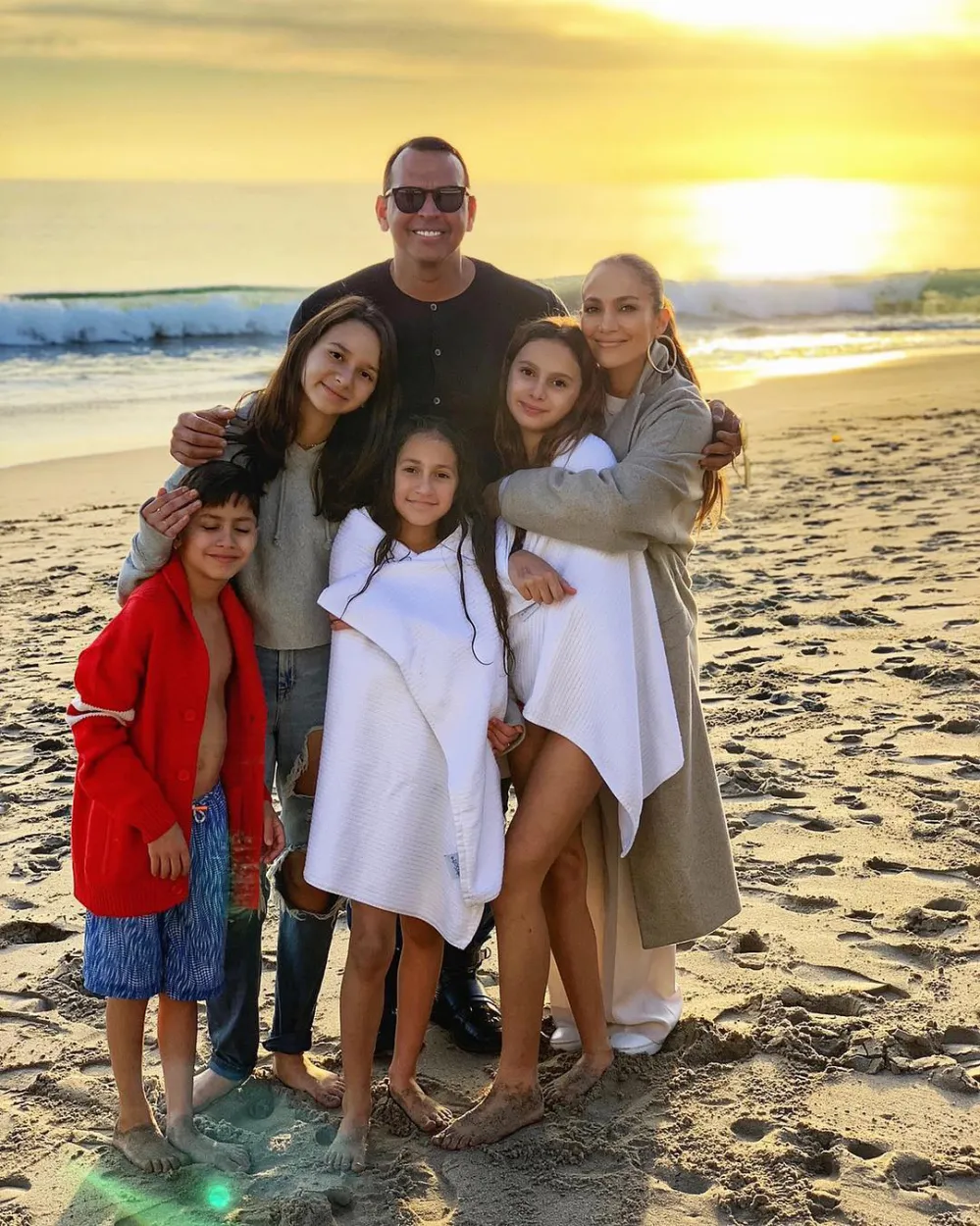 Jennifer Lopez Posts a Happy Birthday Message to Alex Rodriguez&rsquo;s Daughter Ella