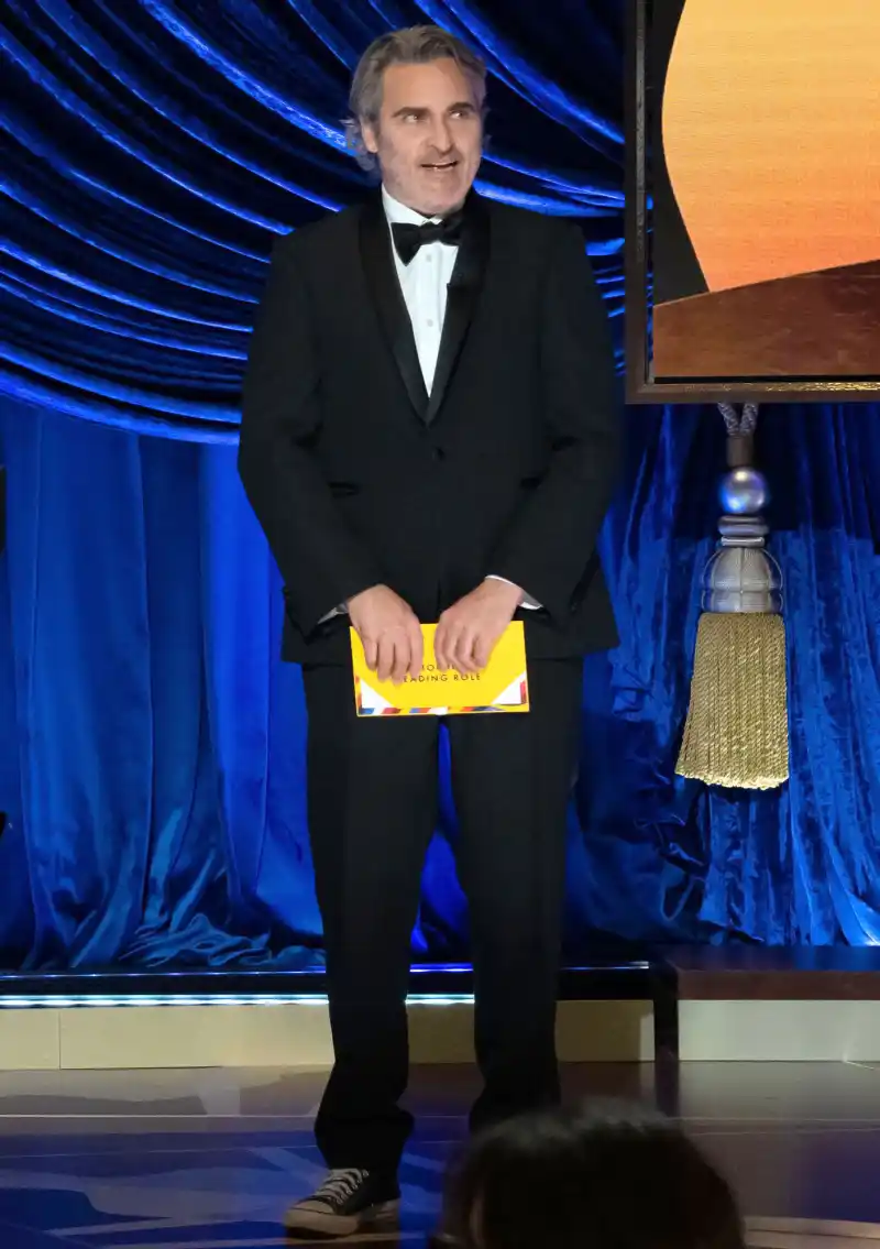 Joaquin Phoenix Repeats Oscars Suit More Eco-Friendly Celebs