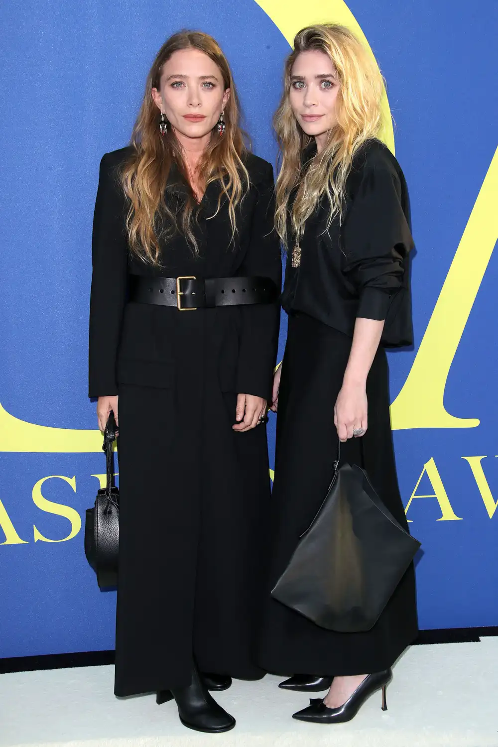 John Stamos Disappointed Mary-Kate and Ashley Olsen Not Joining Fuller House Cameo 3