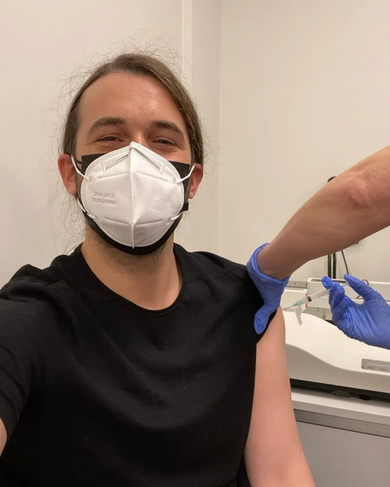 Jonathan Van Ness covid vaccine