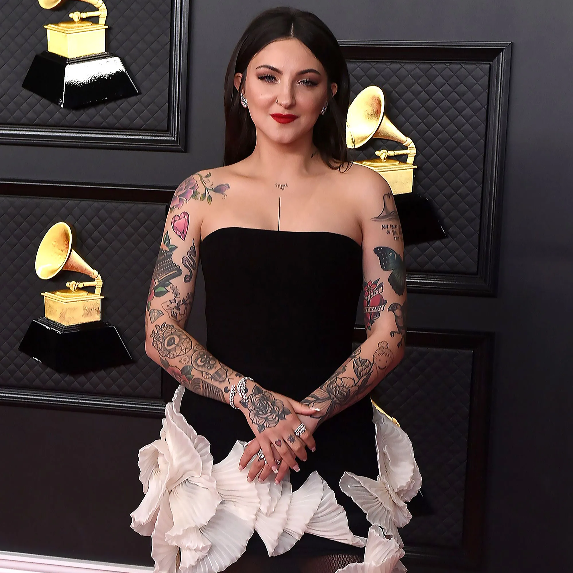 Julia Michaels 25 Things You Dont Know About Me