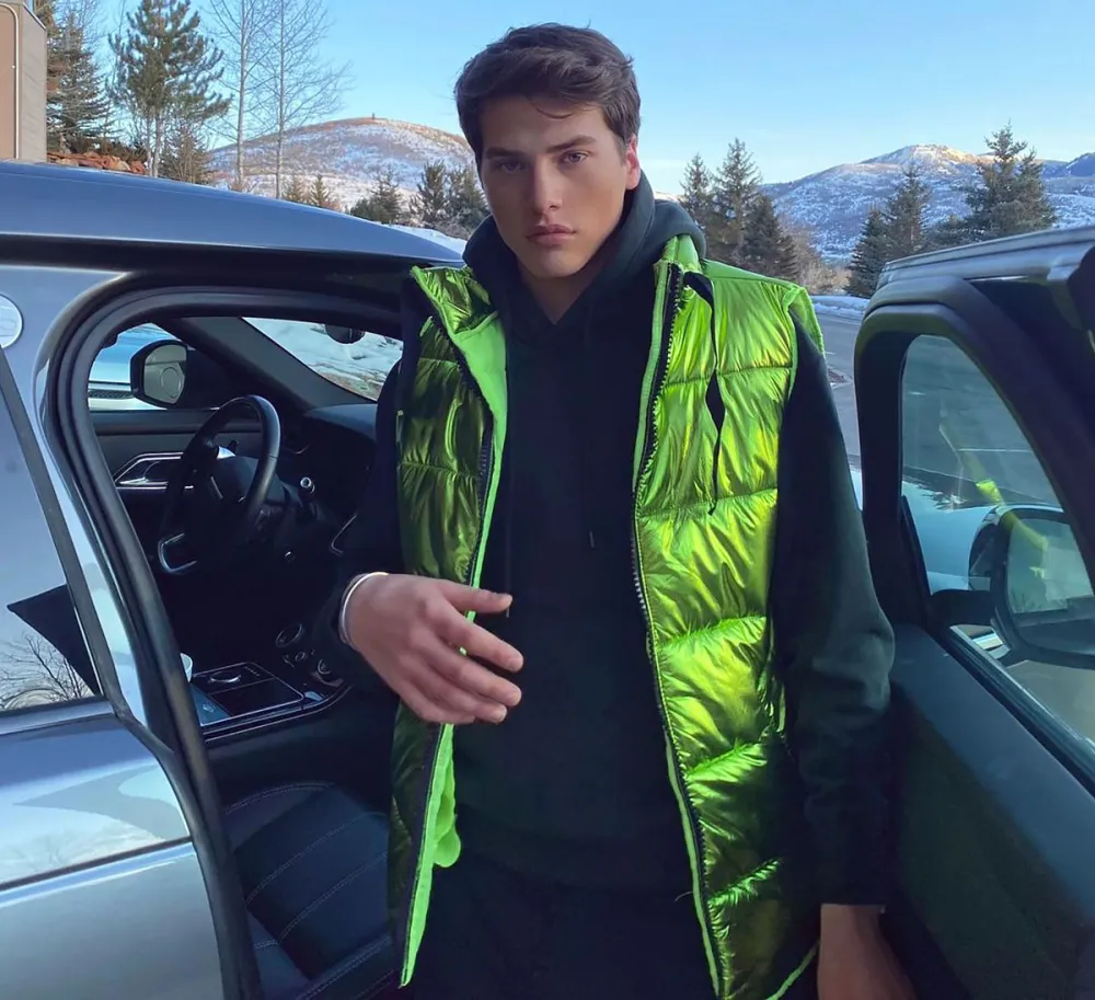 Lisa Rinna Dances in RHSLC&rsquo;s Brooks Marks&rsquo; Tracksuit &mdash; Watch!