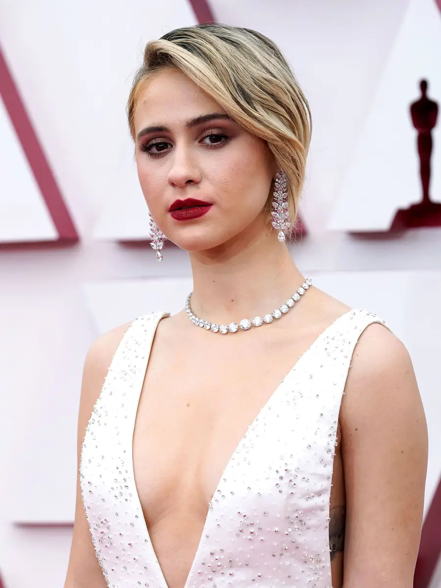 Maria Bakalova Oscars 2021 Best Beauty 02