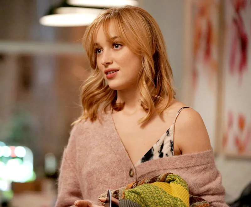 Nico Tortorella Texted Younger Phoebe Dynevor While Watching Her Sex Marathon Bridgerton