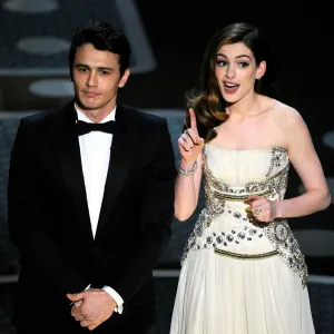 Oscars Writers Reveal Wild Details About James Franco and Anne Hathaway’s Awkward 2011 Hosting Gig