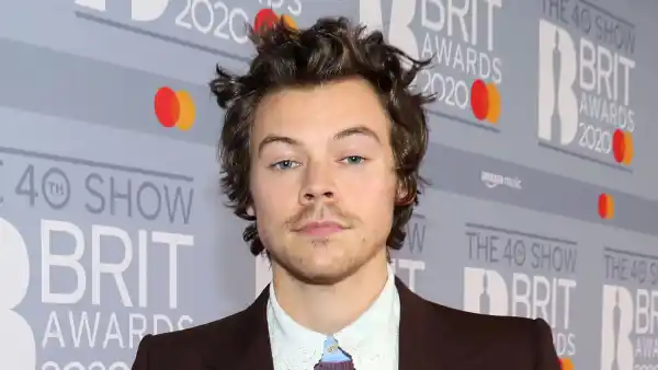 Photos of Harry Styles Dressed as ‘The Little Mermaid’ Send Twitter Crazy