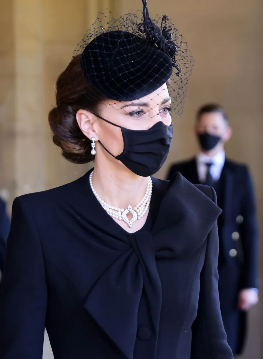 All the Jewelry Duchesses Kate and Meghan Have Inherited From Princess Diana