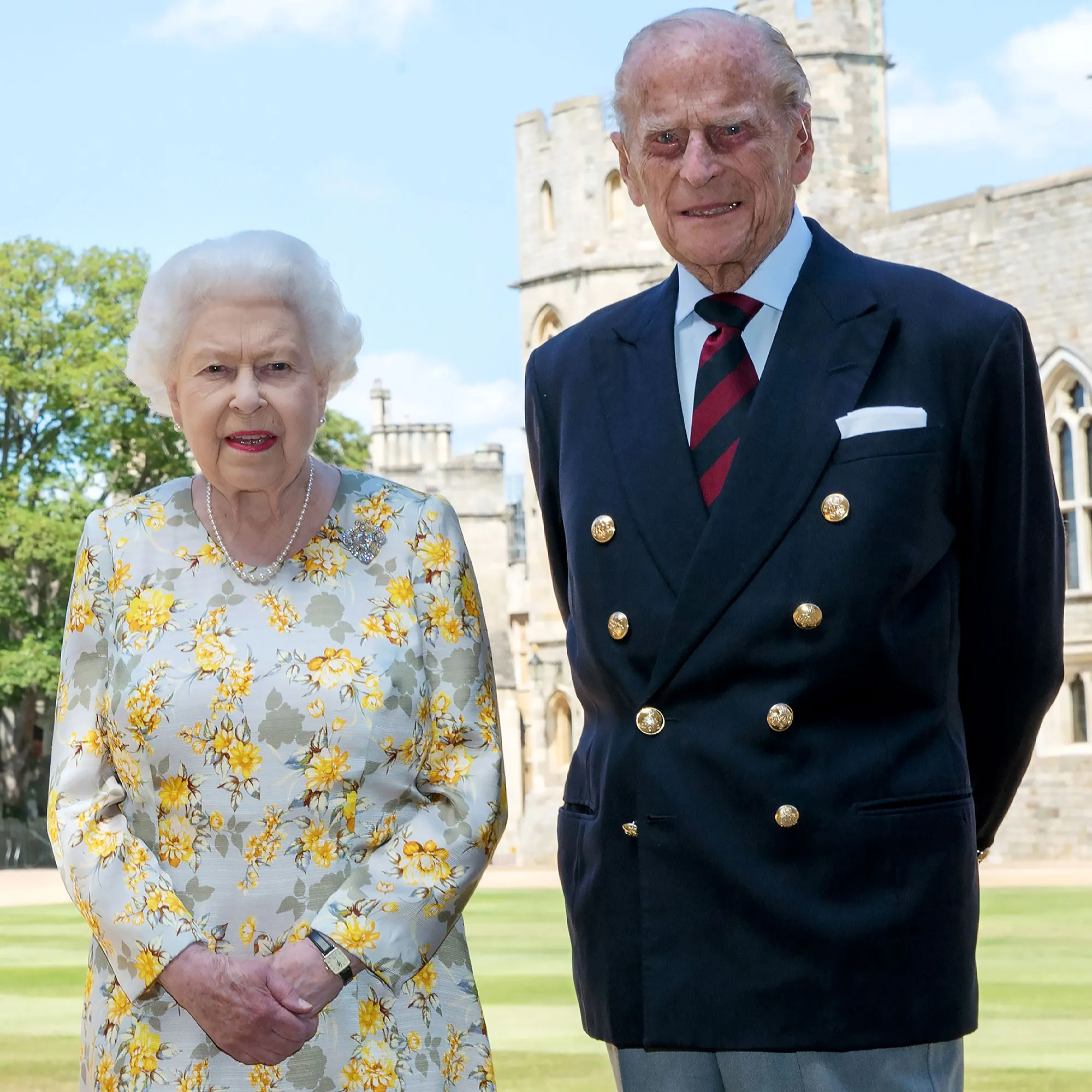 Queen Elizabeth II Prince Philip Pose With Great Grandchildren Never Before Seen Photos