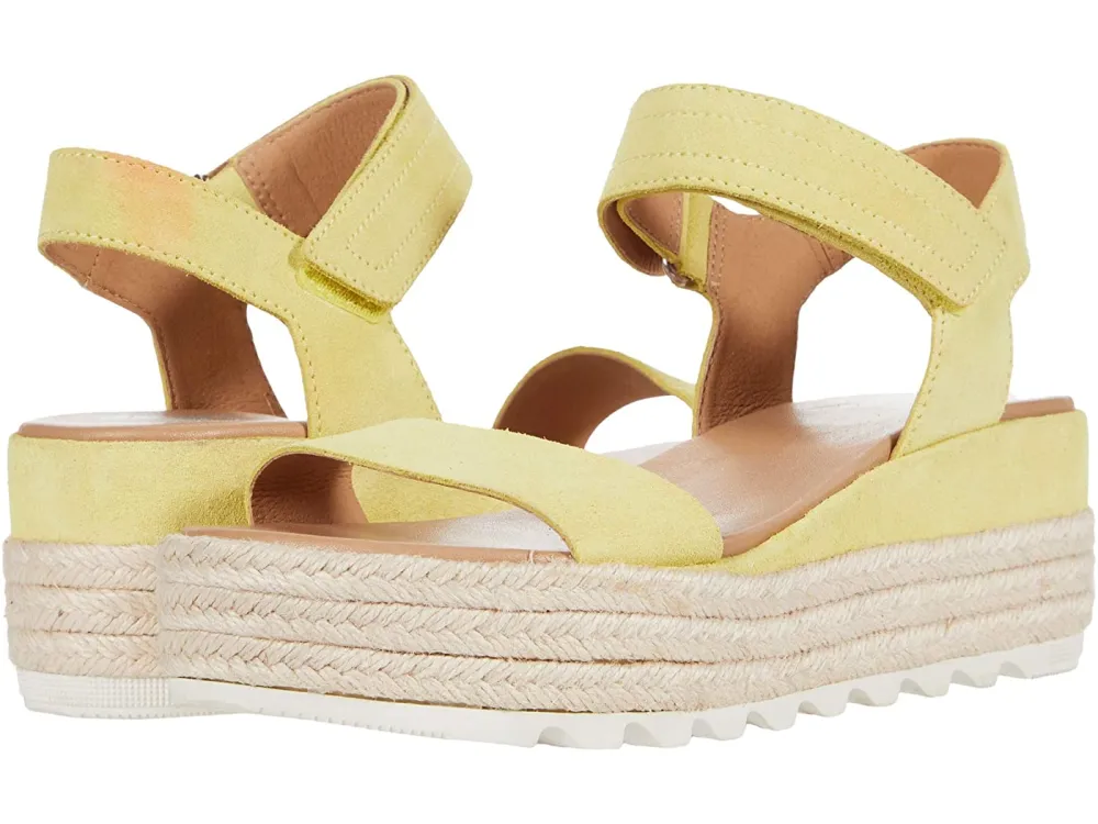 SOREL&nbsp;Cameron&trade; Flatform Sandal