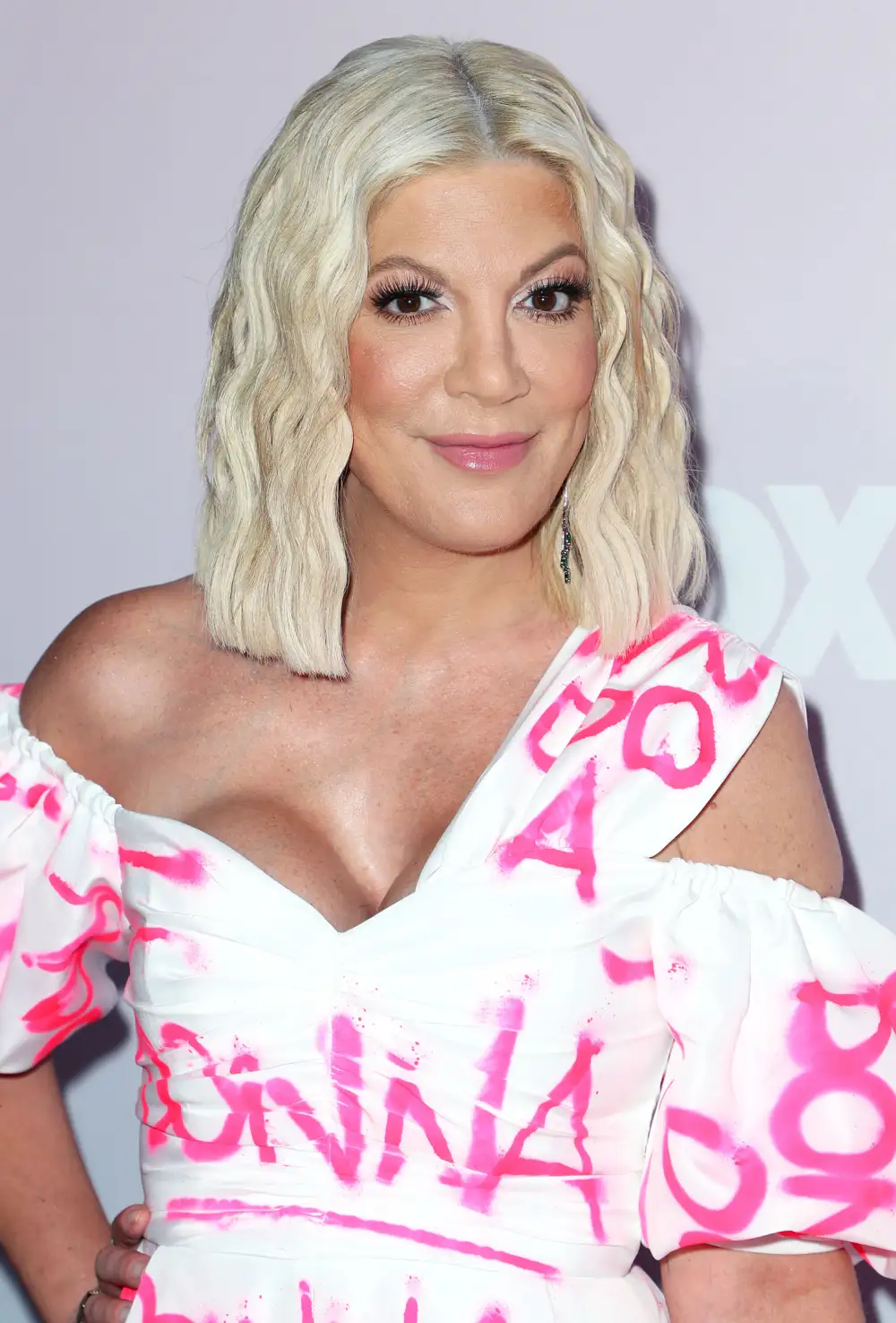 Tori Spelling Loves That &lsquo;90s Fashion Is Back: &lsquo;I&rsquo;m the OG That Wore This&rsquo;