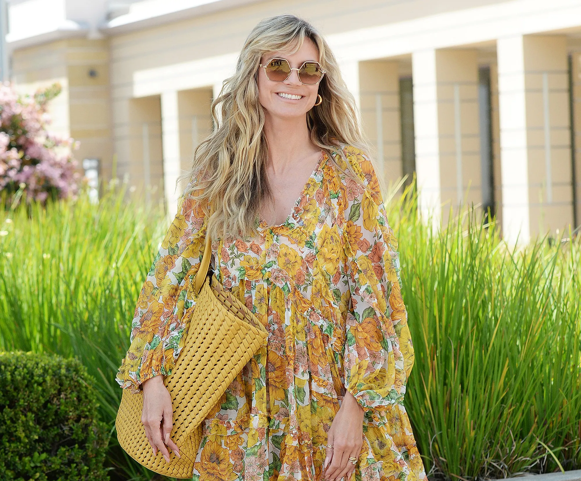 heidi-klum-yellow-dress