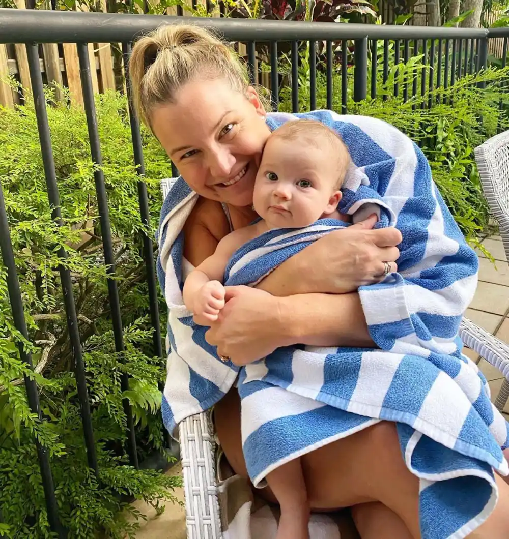 Below Decks Hannah Didnt Respond Captain Sandy Following Feud