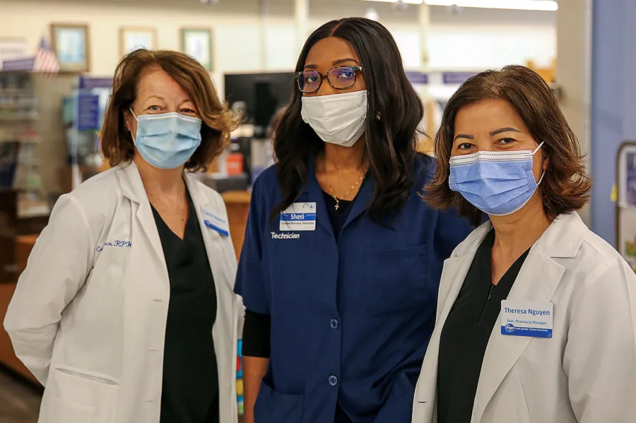 Carol Hance Asabe Abdulkarim Theresa Nguyen Kroger Presents Heroes Among Us