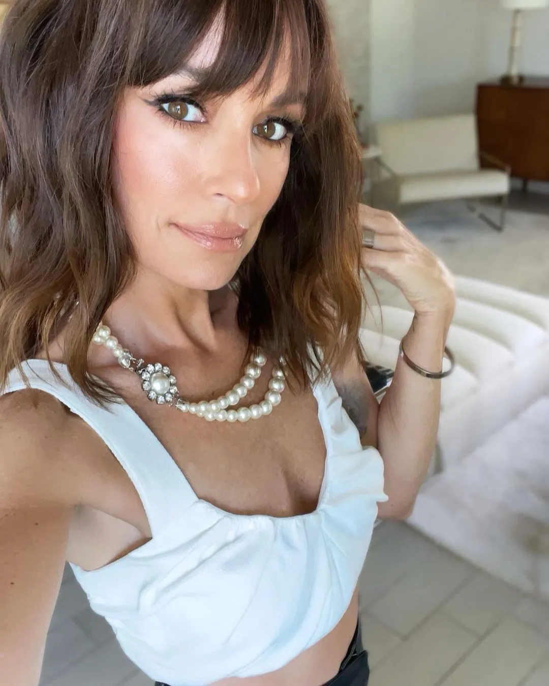 Catt-Sadler-White-Top-Instagram