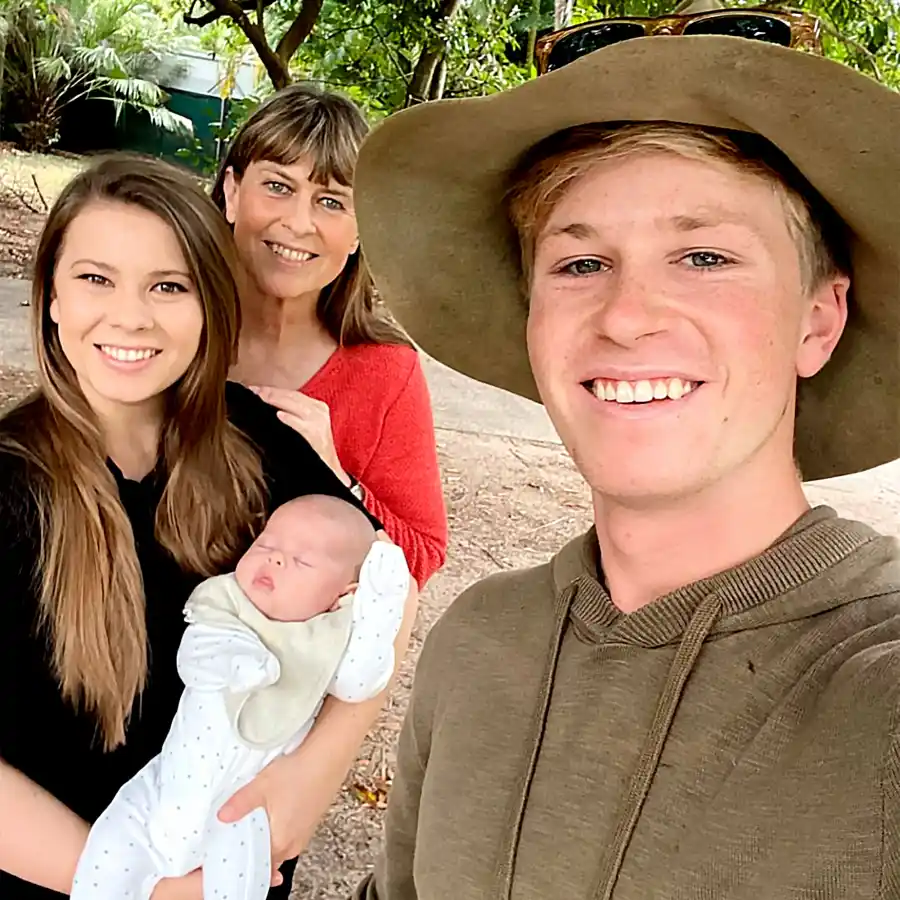 Family Affair Bindi Irwin More Celebrities 3 Generational Photos