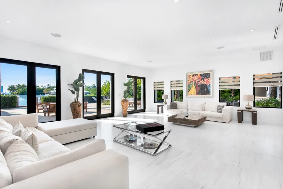 Go Inside Jennifer Lopez and Ben Affleck’s Lavish Waterfront Miami Vacation Pad Amid Their Romantic Getaway