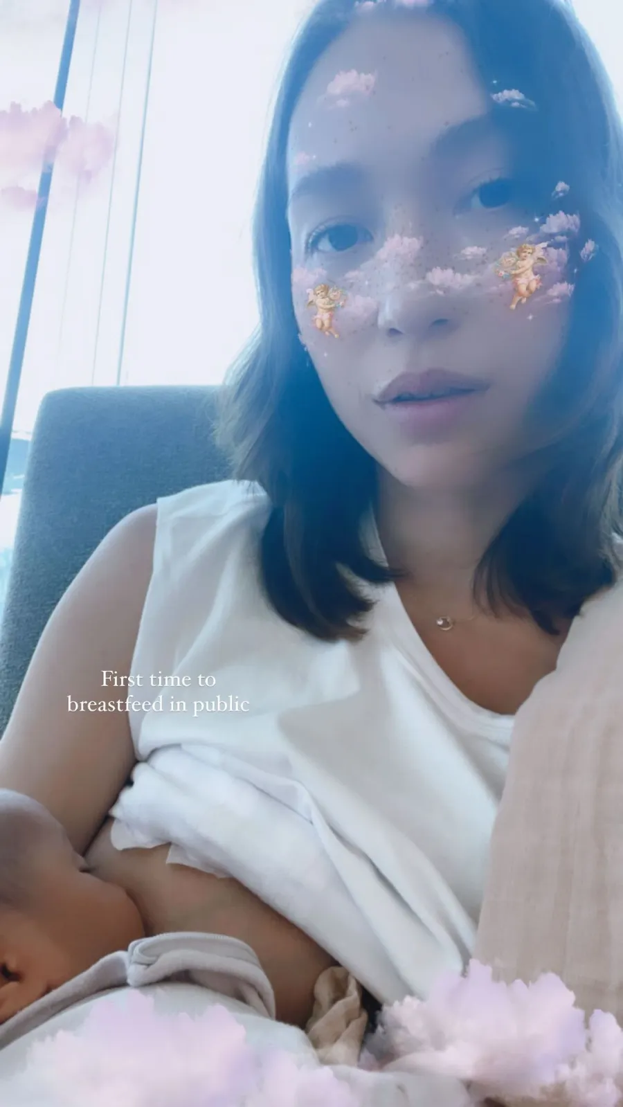 Henry-Goldings-Wife-Liv-Lo-Breast-Feeds-in-Public-for-the-1st-Time