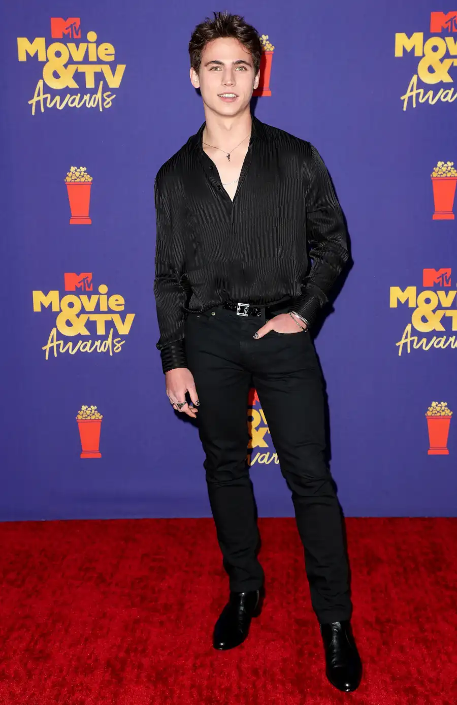 The 8 Hottest Hunks at the MTV Movie & TV Awards