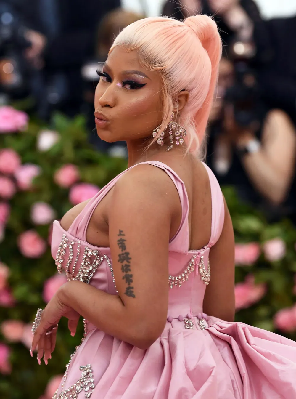 Iconic! Nicki Minaj Wears Nothing But $49 Hot Pink Crocs&nbsp;