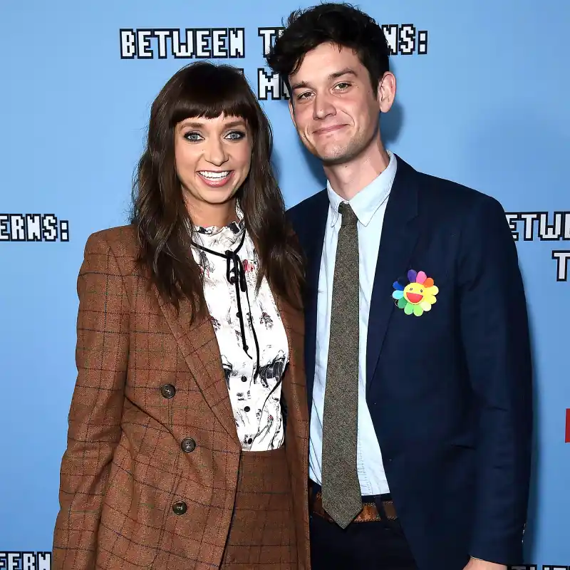 Pregnancy Lauren Lapkus Mike Castle