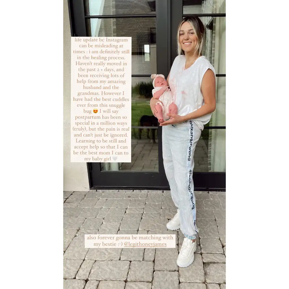 Sadie Robertson Talks Postpartum Journey, Says &lsquo;the Pain Is Real&rsquo; 1 Week After Giving Birth