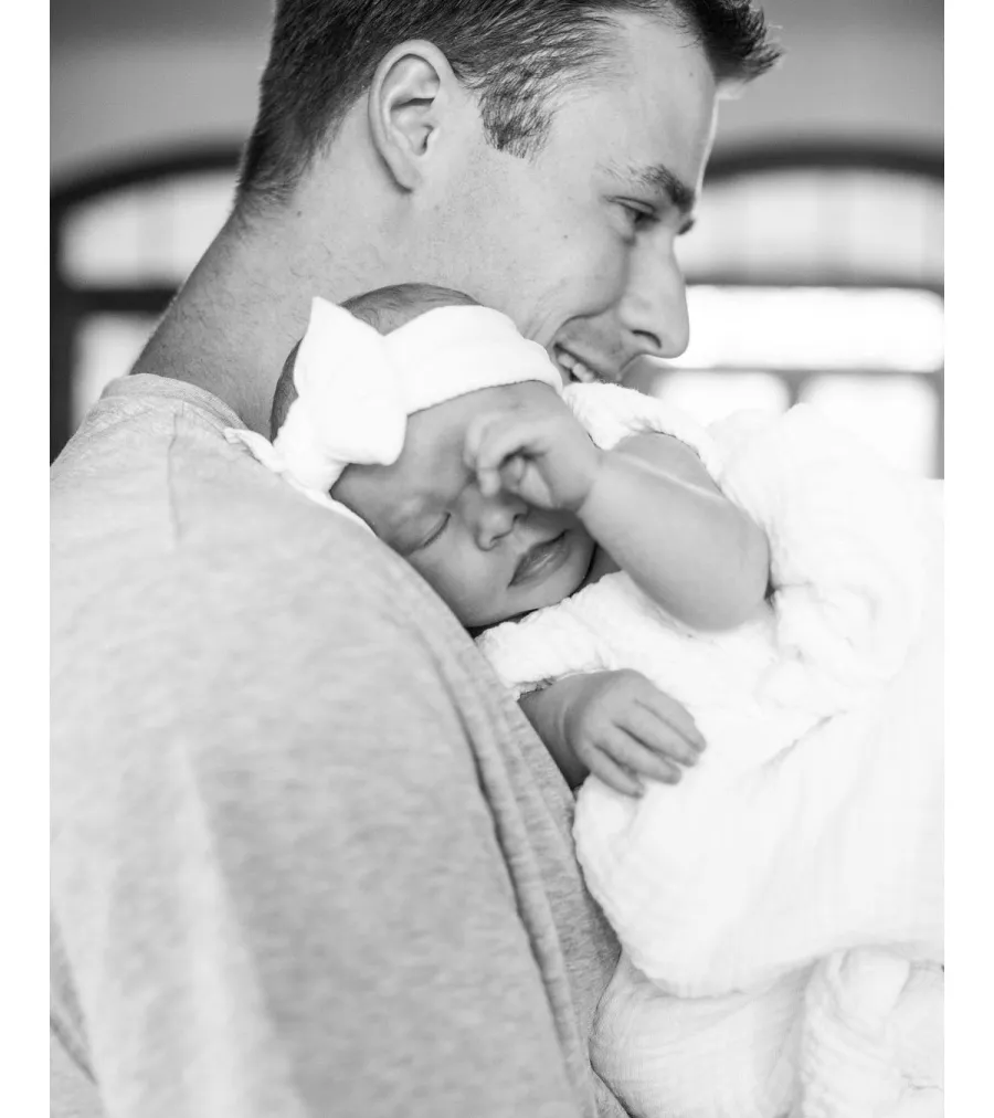 Sadie Robertson and Christian Huff Share Family Photos With 2-Week-Old Daughter Honey 4