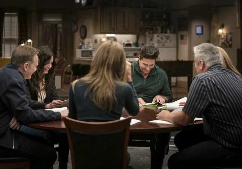 Spotted Paul Rudd Filmed Friends Finale With His Camcorder