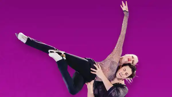 Stars On Ice 2021 Kaitlyn Weaver and Andrew Poje