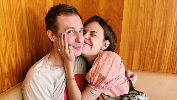 Tallulah Willis Is Engaged To Dillon Buss