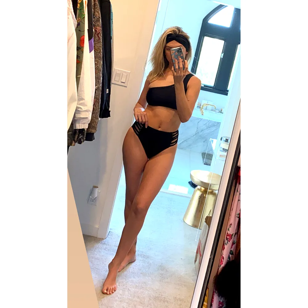 Vanderpump Rules&rsquo; Lala Kent Rocks a Bikini 1 Month After Giving Birth to Daughter Ocean: Photo