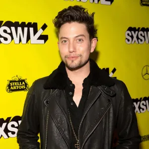 Wait Did You Know 6 Twilight Stars Were Also The OC