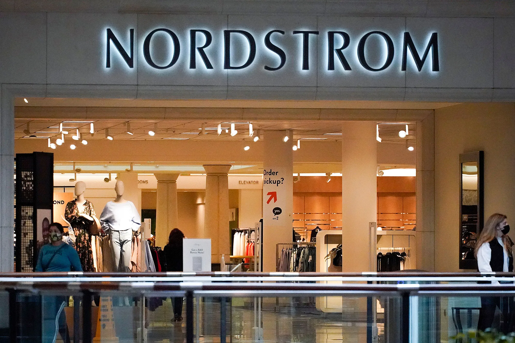 nordstrom-half-yearly-sale