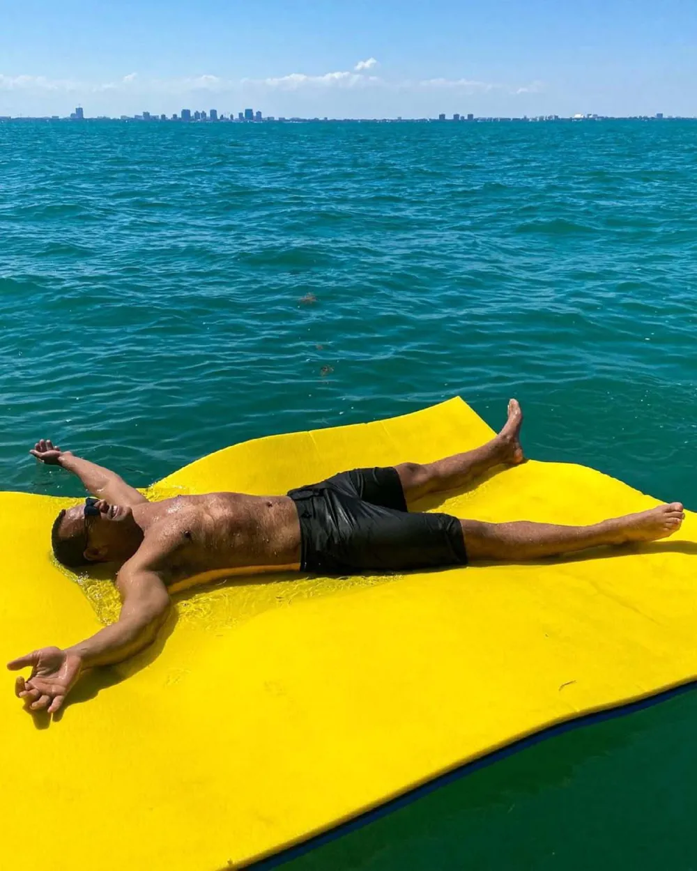 Alex Rodriguez Shows Off Slim Figure Shirtless Snap After J Lo Split