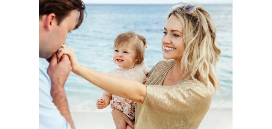 Bachelor in Paradise Jenna Cooper Gets Engaged to Karl Hudson Ileana Ravasio-Ade Attimi Photography 01