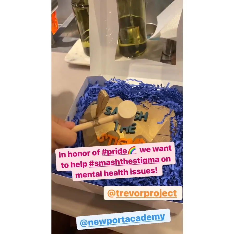 Busy Philipps Attends Pride Parade With Child Birdie 3